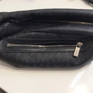 Michael Kors men’s Dopp kit